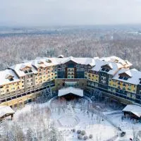 Crowne Plaza Resort Changbaishan Hot Spring by IHG、Hepingyingziのホテル