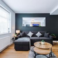 3BR House By Eason Stays Short Term Rental Wythenshawe Near Manchester Airport with Free Parking, hotel near Manchester Airport - MAN, Wythenshawe