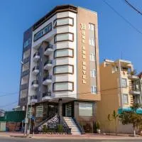 Viesnīca HỒNG ANH 1 HOTEL pilsētā Halona
