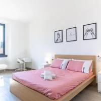 Cesano Boscone-Design apartment with Wi-Fi, hotel i Cesano Boscone