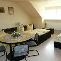 Caruso Pension und Pizzeria, hotel em Salzweg