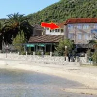 Apartments by the sea Slano, Dubrovnik - 4744, hotel en Slano