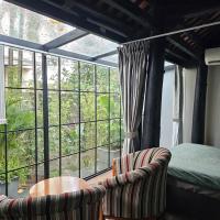 Traditional Wooden House, hotel near Cat Bi International Airport - HPH, Lực Hánh