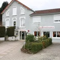 Hôtel La Renaissance, hotel u gradu Arlanc
