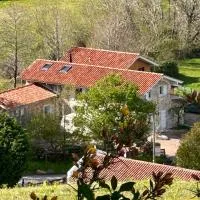 Ferme Ihartzetako, hotel en Ascain
