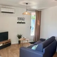 Le petit Fronton - climatisé avec parking gratuit، فندق في Fronton