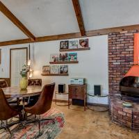 That 70's House, hotel near Stillwater Regional Airport - SWO, Stillwater