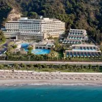 Amus Hotel & Spa, ξενοδοχείο στην Ιξιά