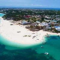 SunSeaBar Beach Resort, хотел в Кендва