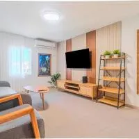 דירת הפרימיום - 5 דקות נסיעה מהים, hotel din Așkelon