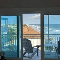 Oceanfront 2Br-2B in Satellite Beach - Ocean Views, hótel í Satellite Beach
