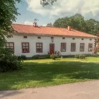 Superfin lägenhet 2 rok Söderfors wärdshus, хотел в Söderfors