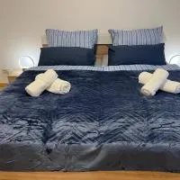 Charmante, ruhige Erdgeschosswohnung mit Balkon, hotel in Lüdenscheid