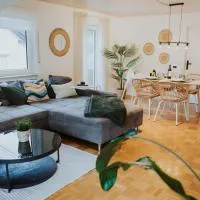 Ferienwohnung in Arzbach im Westerwald - Perfekt für Familien, Paare und Alleinreisende - Nähe Bad Ems - Koblenz - Montabaur - A3, Hotel in Arzbach