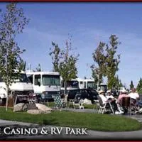 RV Park at Lakeside Casino، فندق في باهرومب