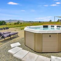 Anambah Ridge Retreat - Spa, Firepit & Wedding Stay，位于Gosforth梅特兰机场 - MTL附近的酒店