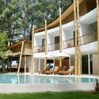 The TALAY, hotel i Ban Na Tai