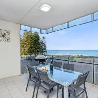 Frontage Apartments- 3Bedroom Central Seaview Escape, хотел в Виктор Харбър