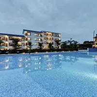 Sportico Resort Bangalore, hotel di Mālūr