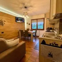 Casa Simona 5 min Bormio FREE PARKING, hotel i Valdisotto