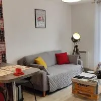 Loc126, hotel in Montreuil-Bellay
