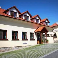 Penzion U Rudolfů, hotel Vlasenicében