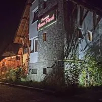 Pension Green Park, hotell sihtkohas Braşov