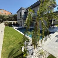 Vip l&uuml;ks Odalar banyo ve klimalı, hotel u Če&scaron;mama