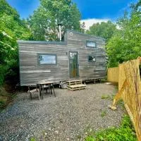 Tiny house chaleureuse en Matheysine, hotel em Saint-Jean-de-Vaux
