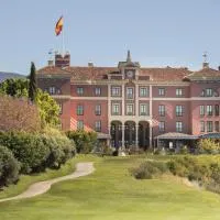 Anantara Villa Padierna Palace Benahavís Marbella Resort - A Leading Hotel of the World, hotel sa Estepona