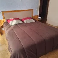 Joli appartement avec jardin à 5 min des Thermes, hotel u gradu Arl sir Teš
