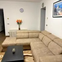 Luino Family Retreat، فندق في لوينو