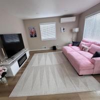 Pretty in Pink in Bismarck, hotel near Bismarck Airport - BIS, Bismarck