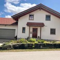 Ferienhaus Eugler، فندق في Weitnau
