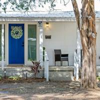 Cozy Coastal Cottage，尼斯維爾華頓堡海灘機場 - VPS附近的飯店