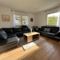 Traumhafte 3 Zimmer Ferienwohnung mit Balkon, hotel en Freudenberg am Main