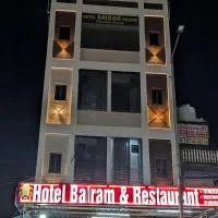 Hotel Balram Palace Khatu Shyam、Rīngasのホテル