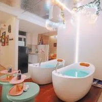 Midas Seri Alam Luxury Dopamine Jacuzzi, viešbutis mieste Masai