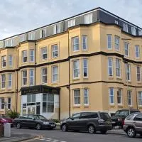 Rivelyn Hotel Bar & Restaurant, hotelli kohteessa Scarborough