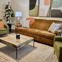 5 Minutes to VSU- Sleeps 5 King Bed 2 baths, hotel near Valdosta Regional - VLD, Valdosta