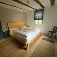 Zur Traube - blau, hotel di Erbach im Odenwald
