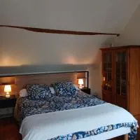 Les Trois Pommiers, hotel v destinaci Sommery