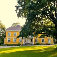 Tehtaan Hotelli, hotel a Karkkila