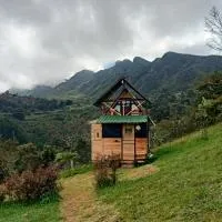 casita en la montaña, cabañas paraíso: Sesquilé'de bir otel