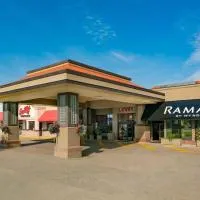 Ramada by Wyndham Kelowna Hotel & Conference Center, hotel em Kelowna