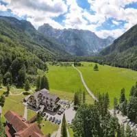Villa Palenk Logar Valley, hotel di Solcava