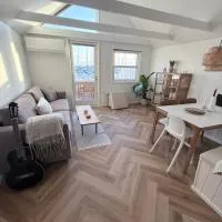 Cozy harbor house in Nibe, מלון בNibe