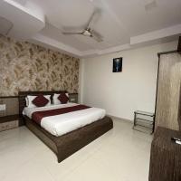 LUMORA INN Hotel shanti kamal, hotel poblíž Shirdi Airport - SAG, Širdi