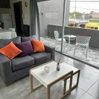 Modern apartment in Azul, hotel en Azul