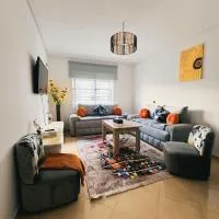 bel appartement à la plage des nations, Hotel in Salé